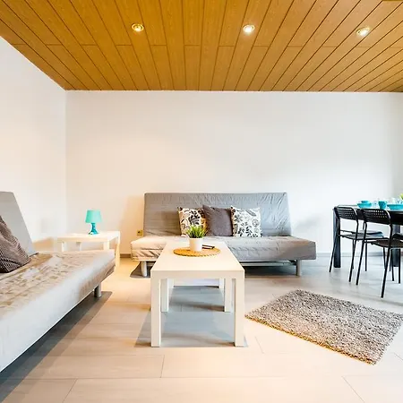 Apart2stay Apartment *