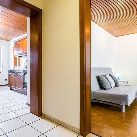 Apart2stay Apartment *